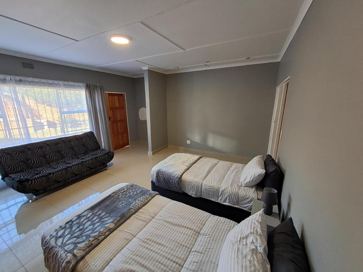 פיט רטיף Rocky Hills Guesthouse מראה חיצוני תמונה