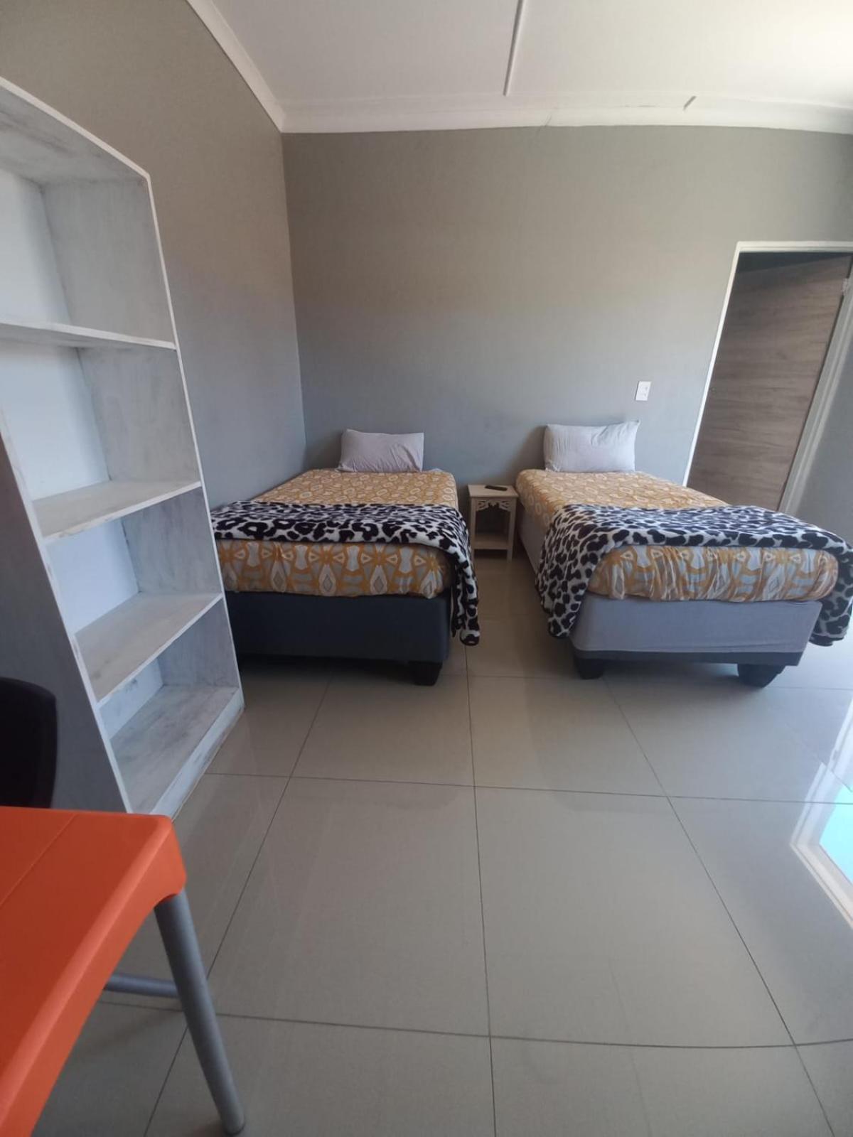 פיט רטיף Rocky Hills Guesthouse מראה חיצוני תמונה
