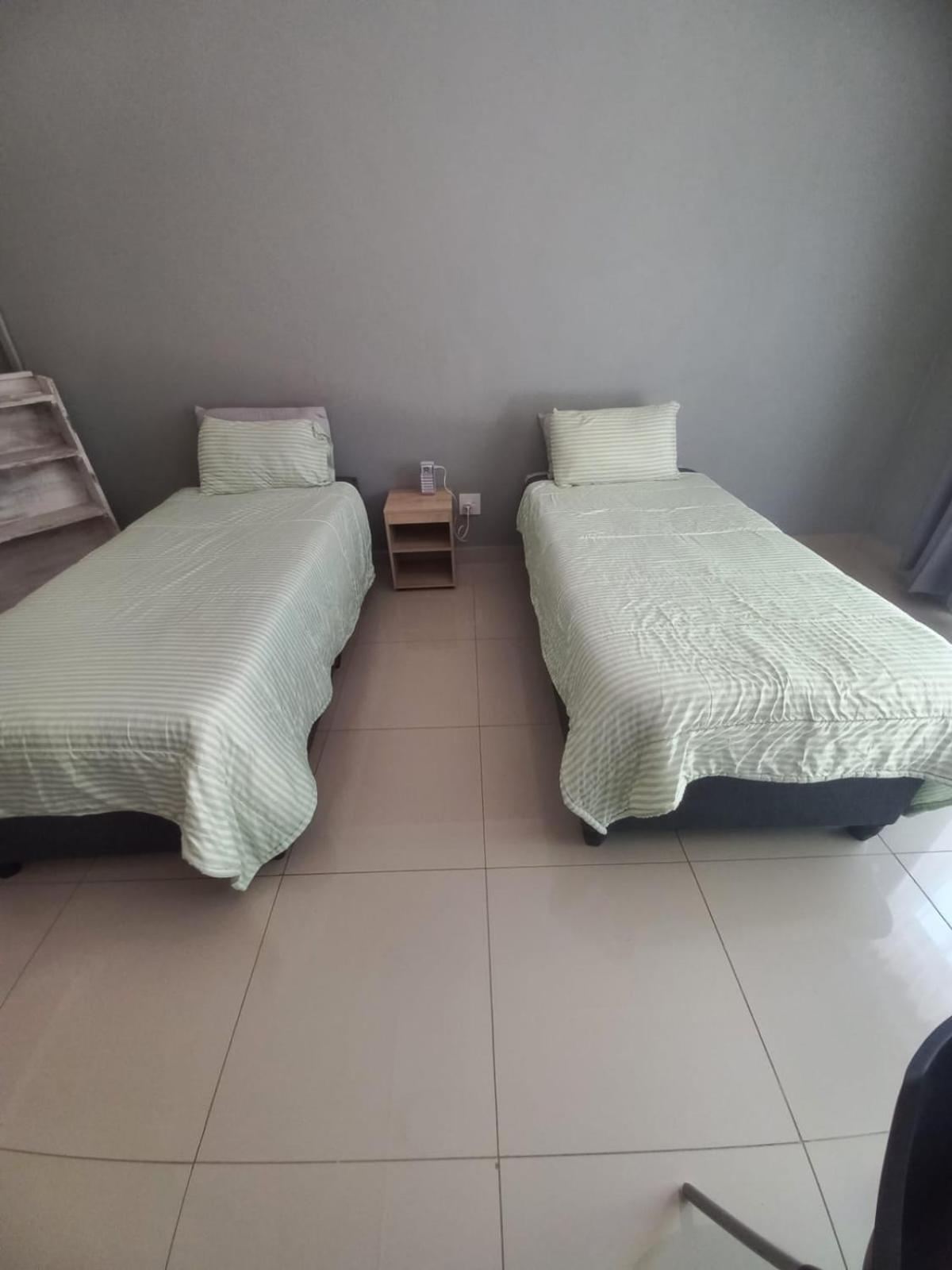 פיט רטיף Rocky Hills Guesthouse מראה חיצוני תמונה