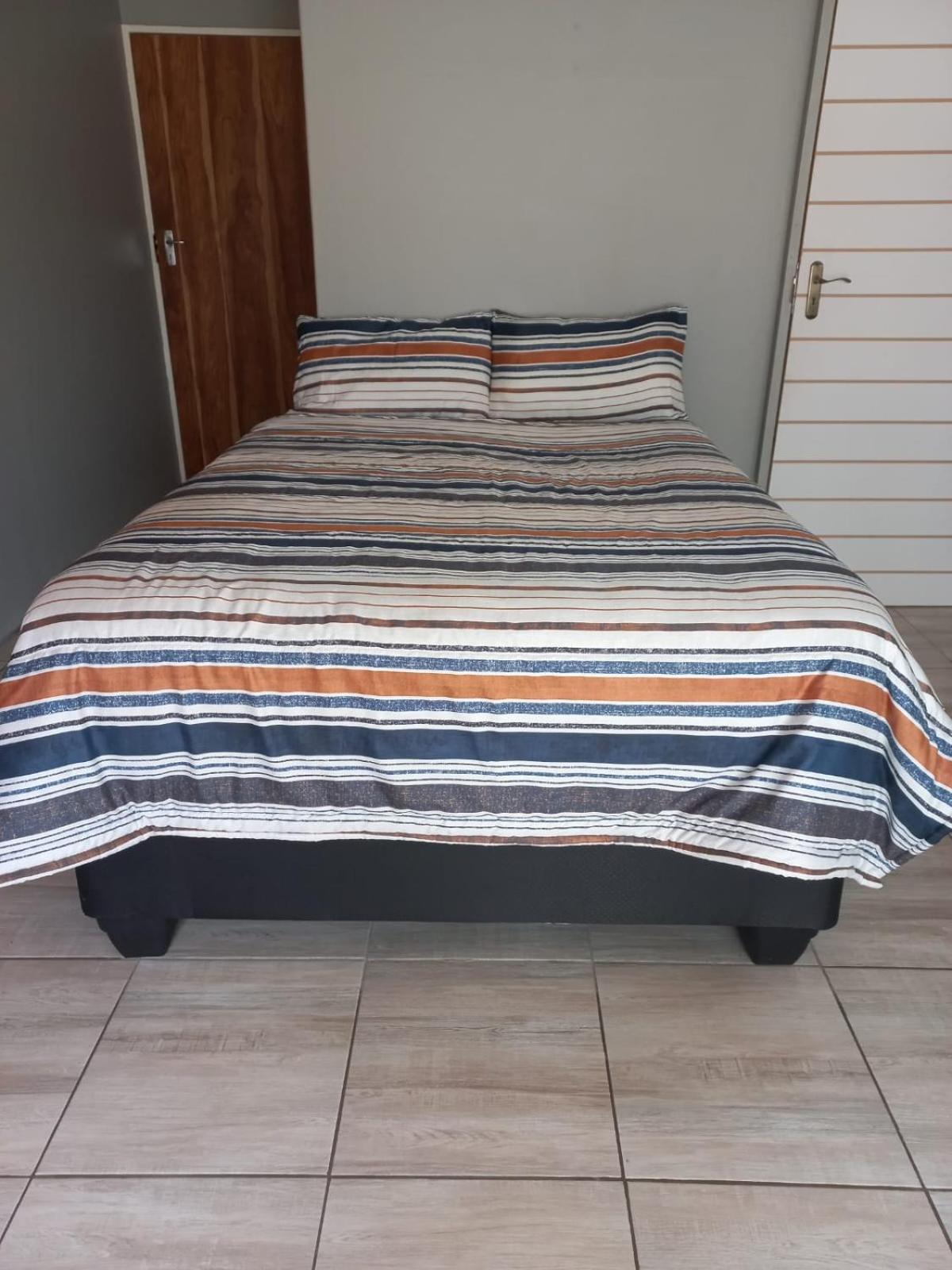פיט רטיף Rocky Hills Guesthouse מראה חיצוני תמונה