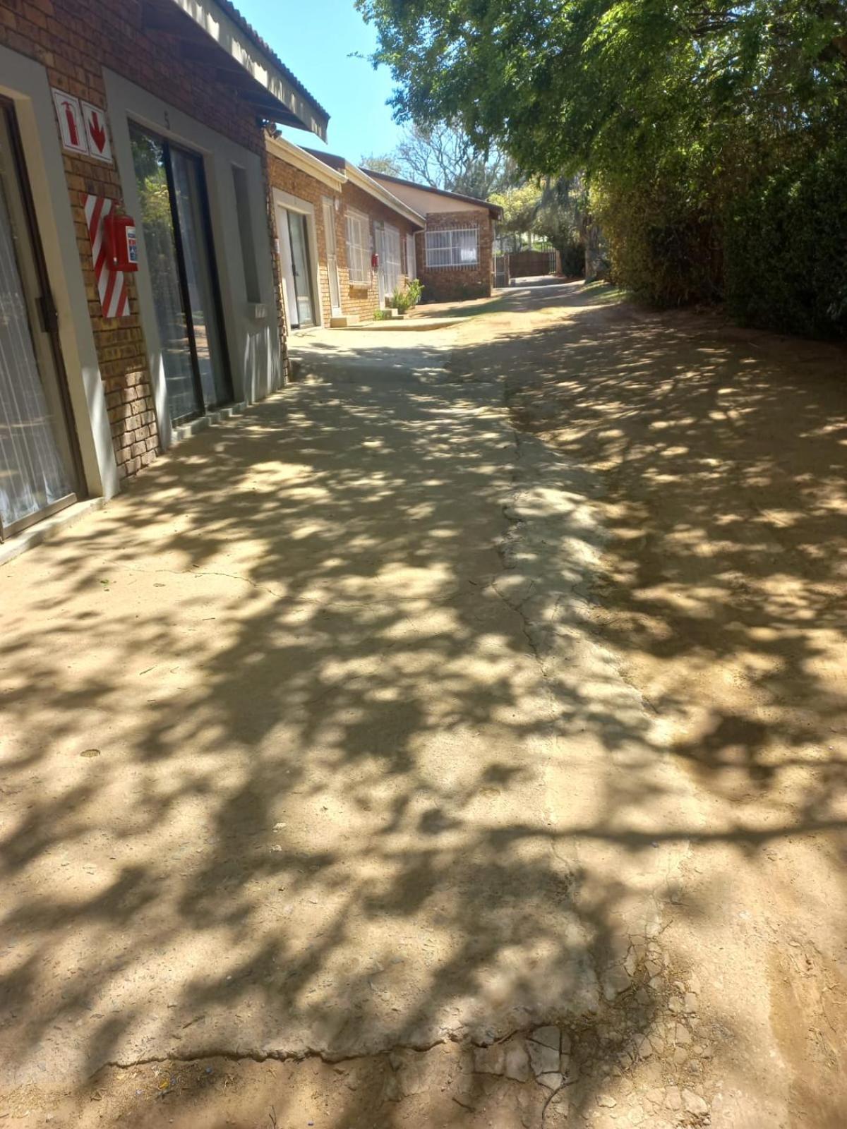 פיט רטיף Rocky Hills Guesthouse מראה חיצוני תמונה