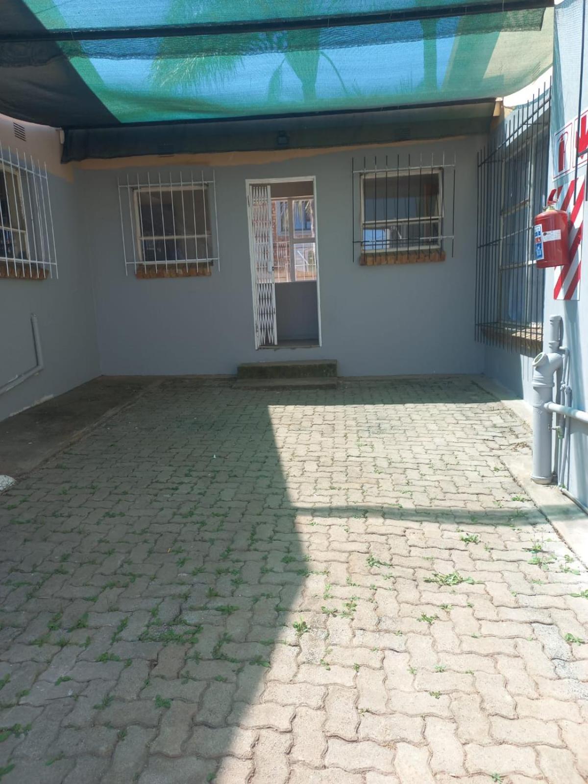 פיט רטיף Rocky Hills Guesthouse מראה חיצוני תמונה