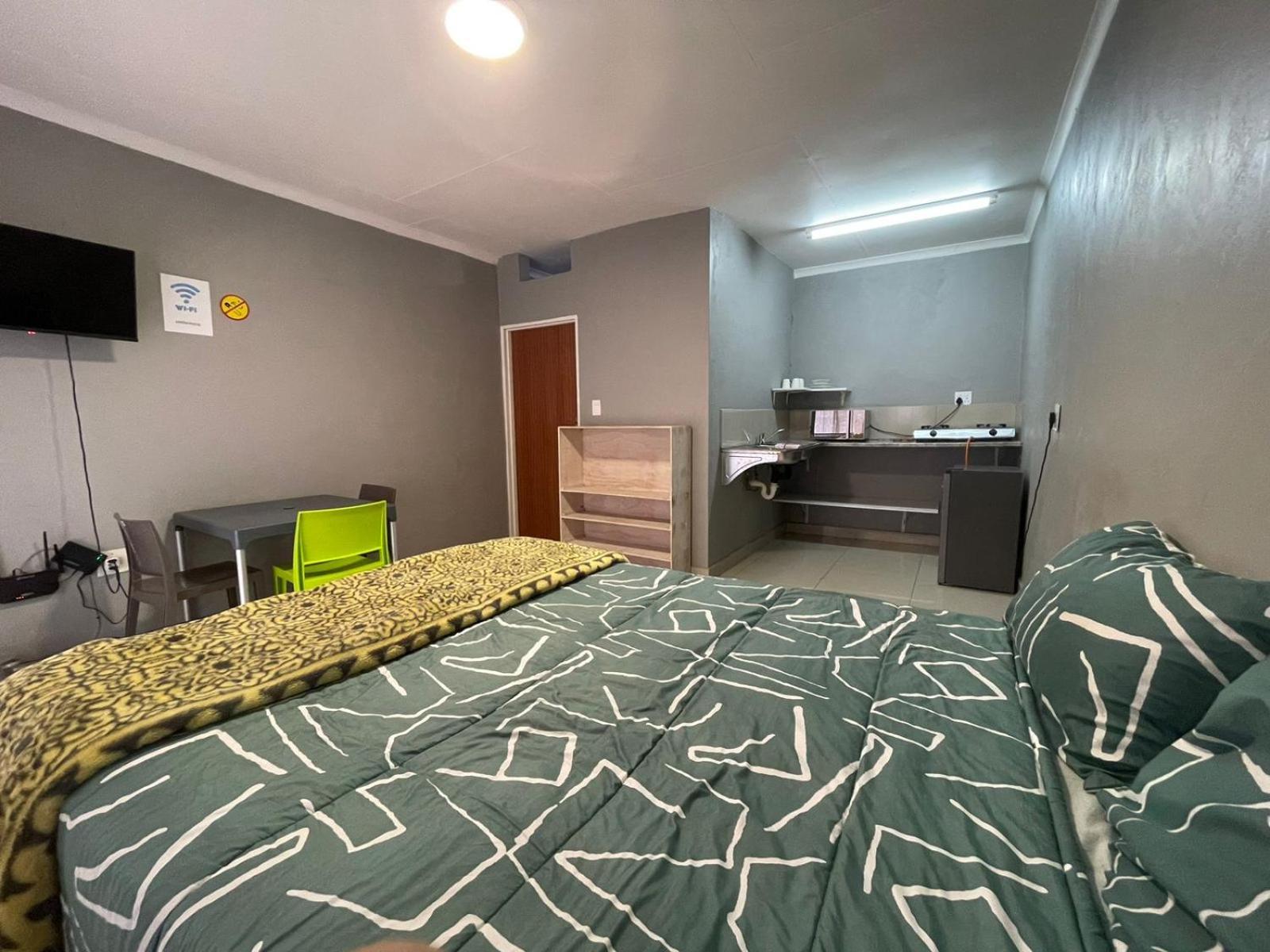 פיט רטיף Rocky Hills Guesthouse מראה חיצוני תמונה